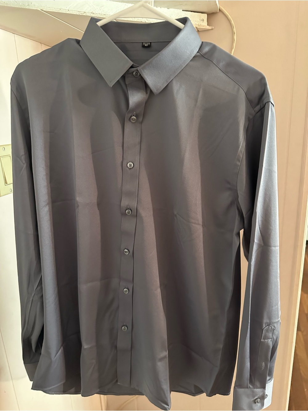 New Executive Basic Men’s  Gray Button-Down Dress Shirt Size M